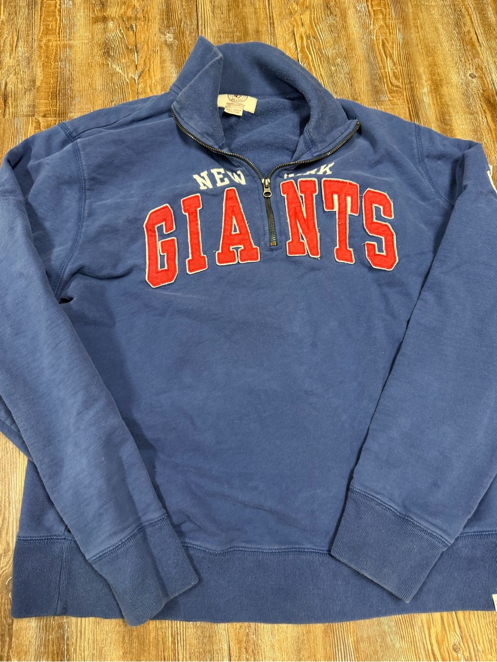 Y2K New York Giants 47 Brand Quarter Zip Cotton Sweatshirt with red 'GIANTS' tex